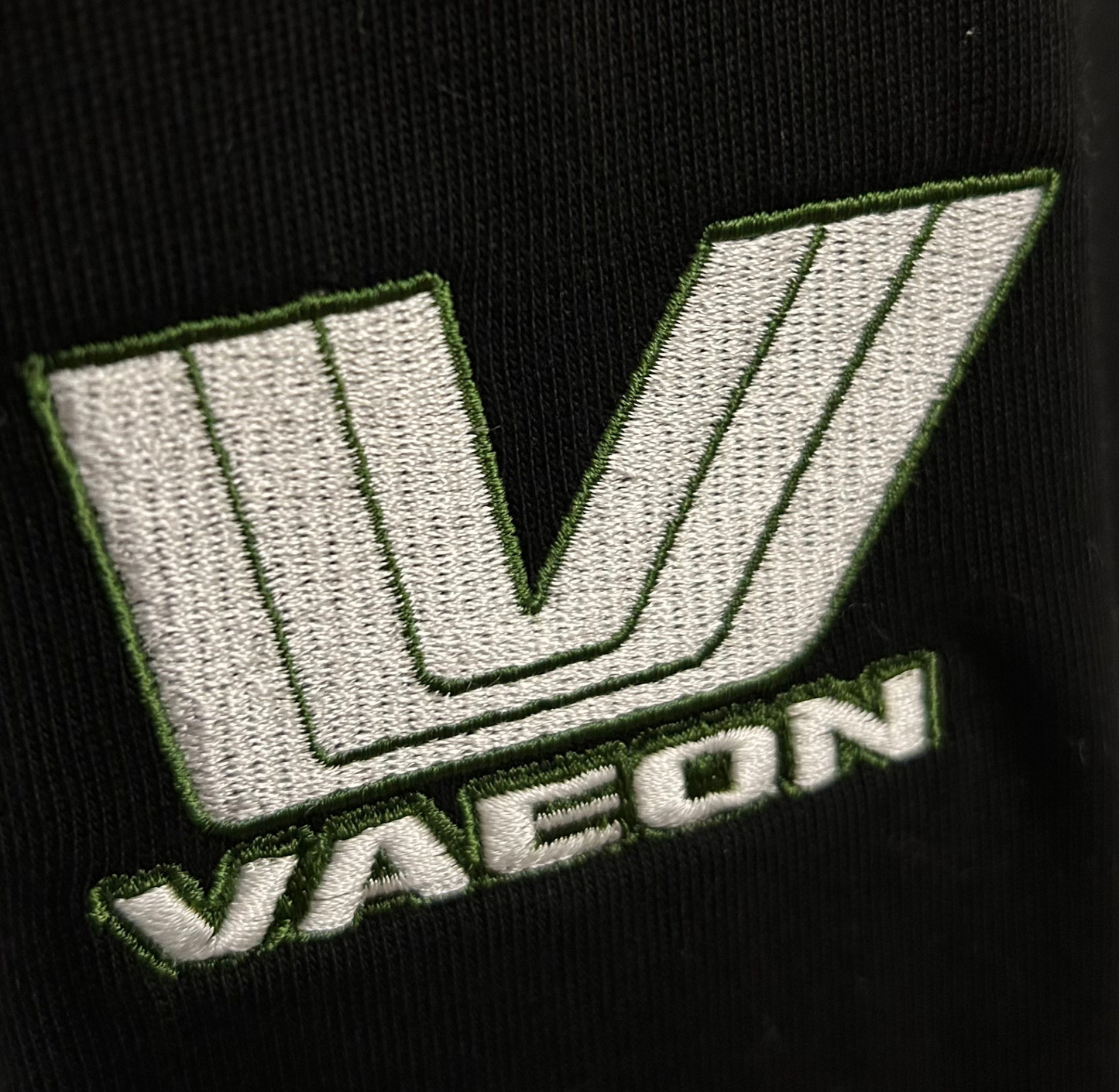 THERA 'VETA LOGO' 220 GSM 100% COTTON BOX T-SHIRT BLACK